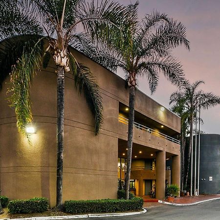 Travelodge By Wyndham Commerce Los Angeles Area Ngoại thất bức ảnh